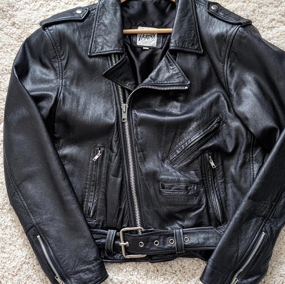Vintage black leather motorcycle  jacket - women's